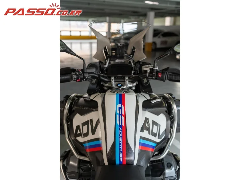 BMW R 1250 GS 어드벤처 2022 화이트 사진 4