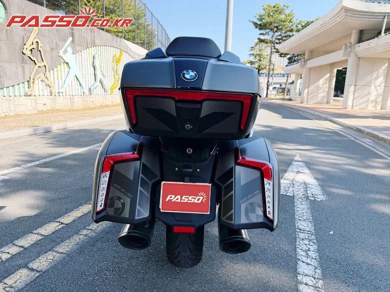 BMW K 1600 그랜드 아메리카 2024 블랙 사진 3