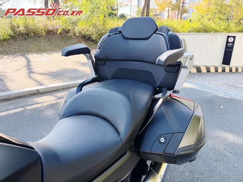 BMW K 1600 그랜드 아메리카 2024 블랙 사진 8