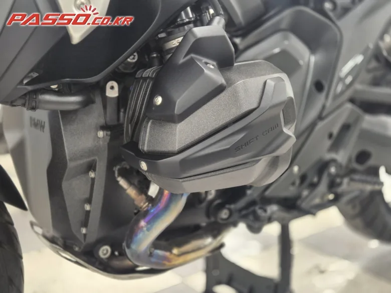 BMW R 1300 GS 2025 화이트 사진 5