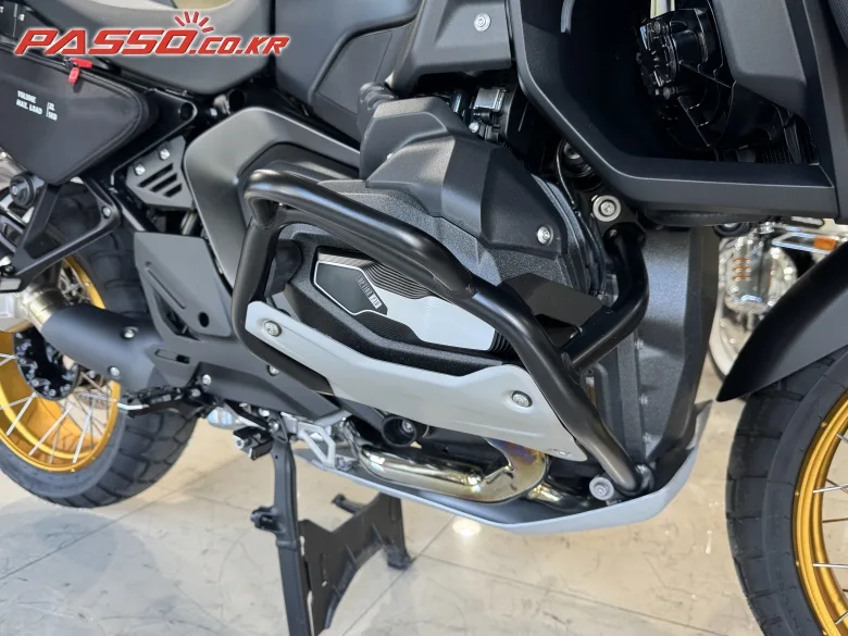 BMW R 1300 GS 어드벤쳐 2026 블루 사진 5