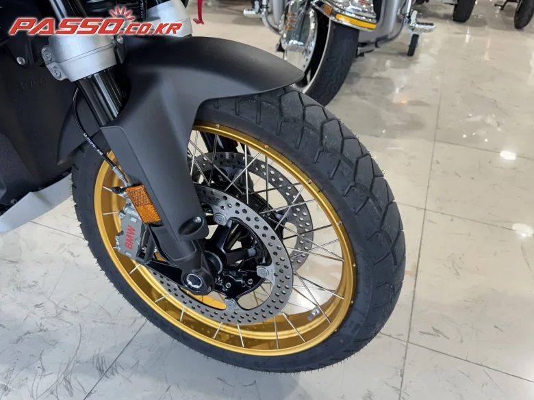 BMW R 1300 GS 어드벤쳐 2026 블루 사진 6