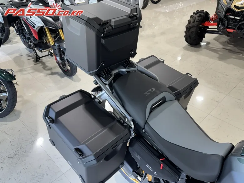 BMW R 1300 GS 어드벤쳐 2026 블루 사진 8