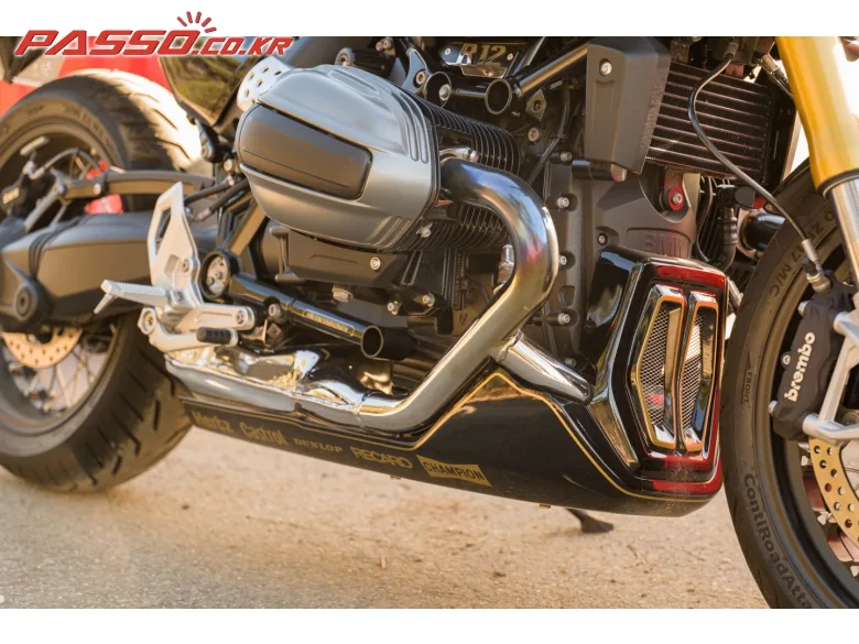 BMW R 12 나인 티 2024 블랙 사진 5
