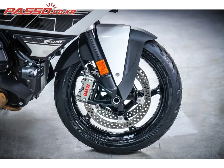 BMW R 1300 RT 2026 화이트 사진 6