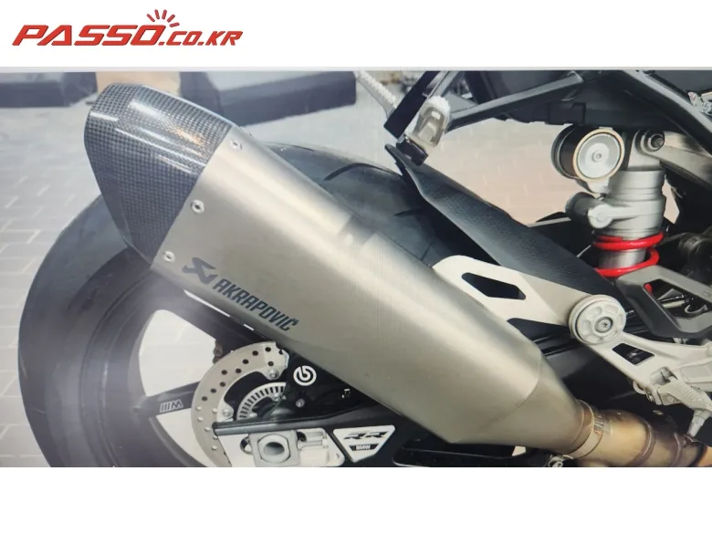 BMW S 1000 RR 2023 블랙 사진 7