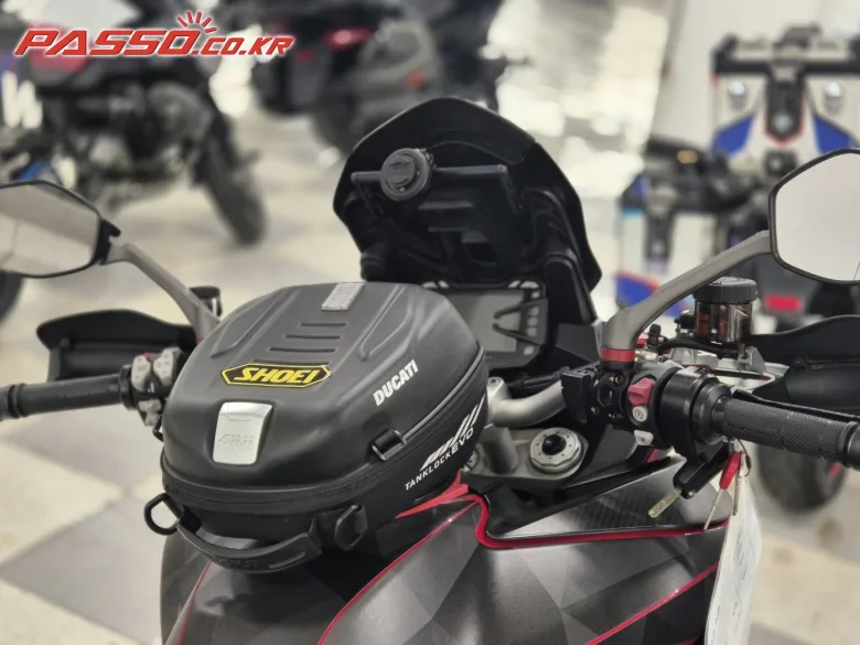 두카티 멀티스트라다 1260 S 2019 버건디 사진 4