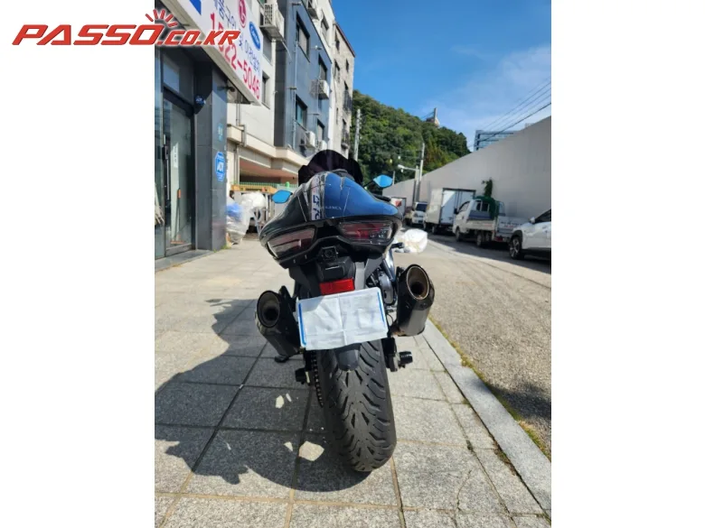 스즈키 스즈끼 하야부사 2024 블랙 사진 3