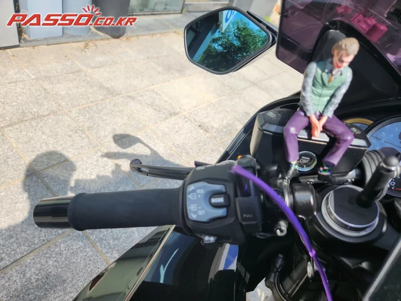 스즈키 스즈끼 하야부사 2024 블랙 사진 4