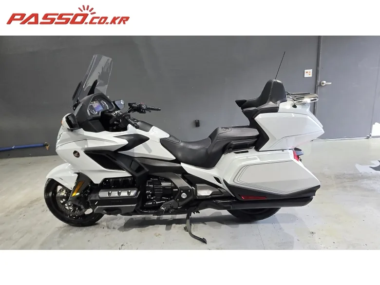 혼다 골드윙 오토매틱 DCT 2020 화이트 사진 2