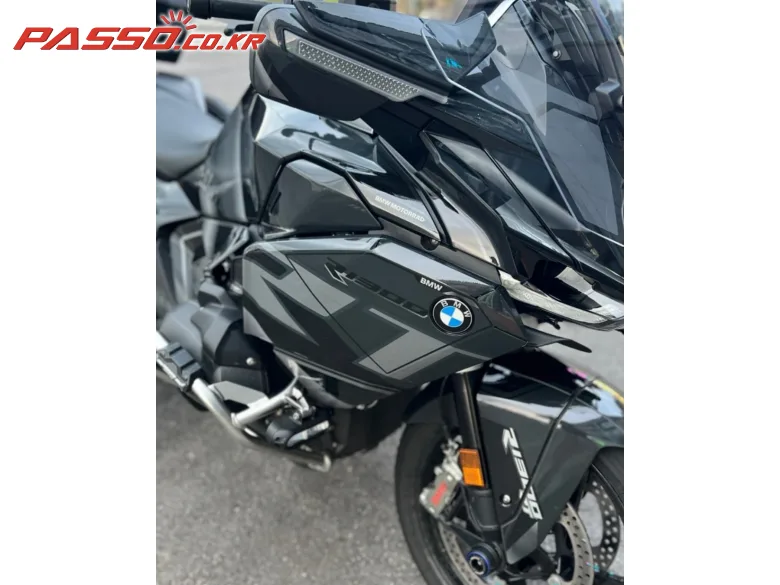 BMW R 1300 RT 2025 블랙 사진 2