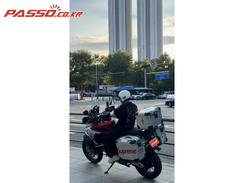 두카티 멀티스트라다 1260 엔듀로 2020 버건디 사진 3