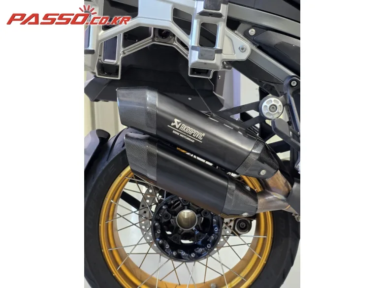 BMW R 1300 GS 어드벤쳐 2024 화이트 사진 5