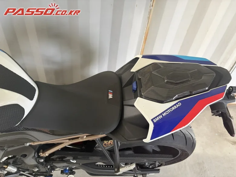 BMW S 1000 R 2024 블랙 사진 8