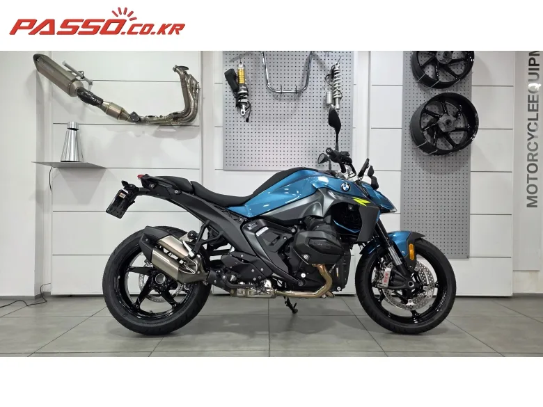 BMW R 1300 R 2026 블루 사진 1