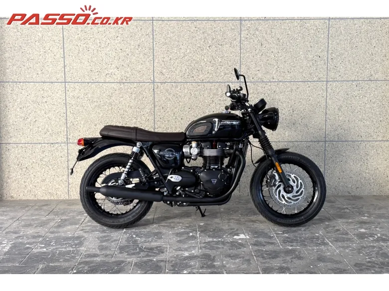 트라이엄프 본네빌 T120 블랙 2026 블랙 사진 1