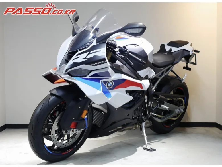 BMW S 1000 RR M팩키지 2026 화이트 사진 1