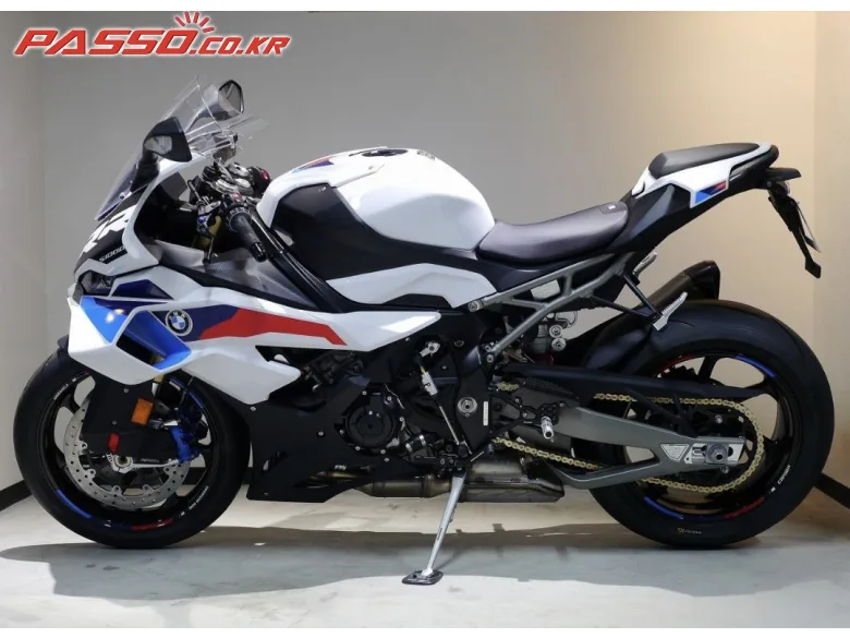 BMW S 1000 RR M팩키지 2026 화이트 사진 2