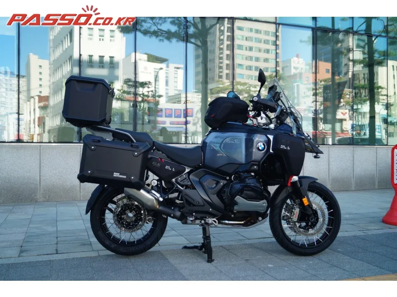BMW R 1300 GS 어드벤쳐 2025 건메탈 사진 1