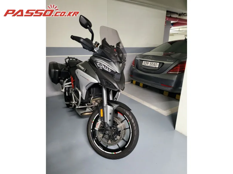두카티 멀티스트라다 V4 S 2021 실버 사진 5