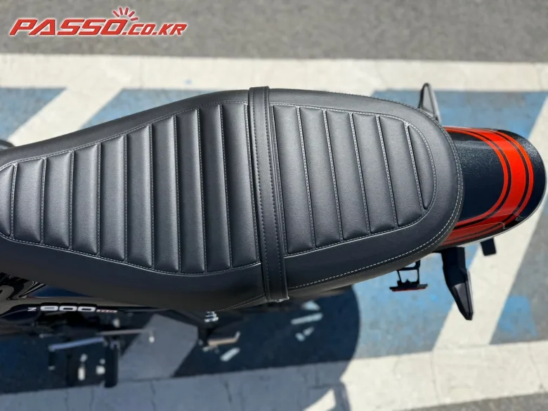 가와사키 Z 900 RS SE 스페셜 에디션 2027 레드 사진 8