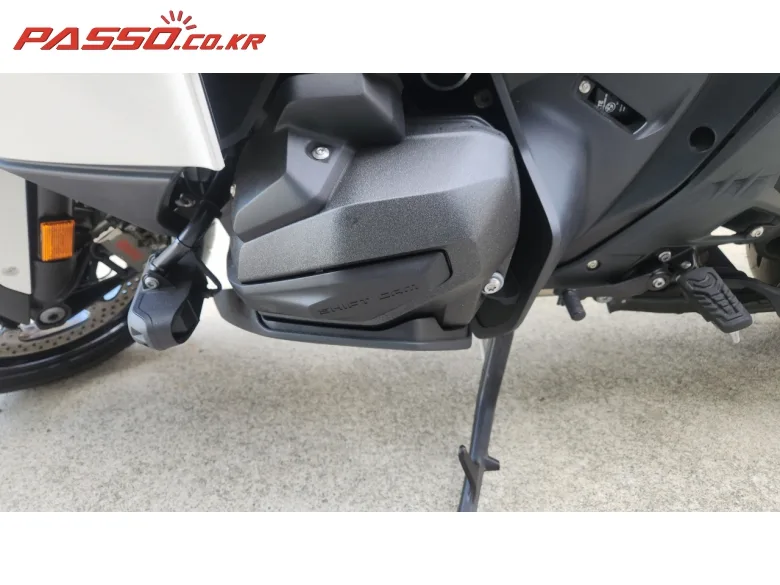 BMW R 1300 RT 2026 화이트 사진 5