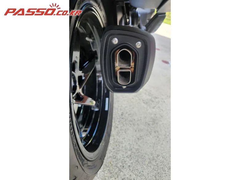 BMW R 1300 RT 2026 화이트 사진 7