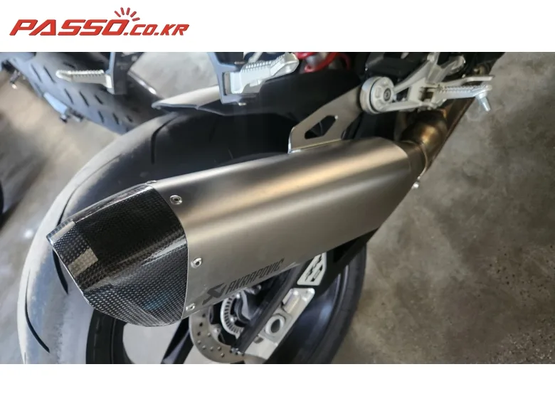 BMW S 1000 RR 2023 블랙 사진 7