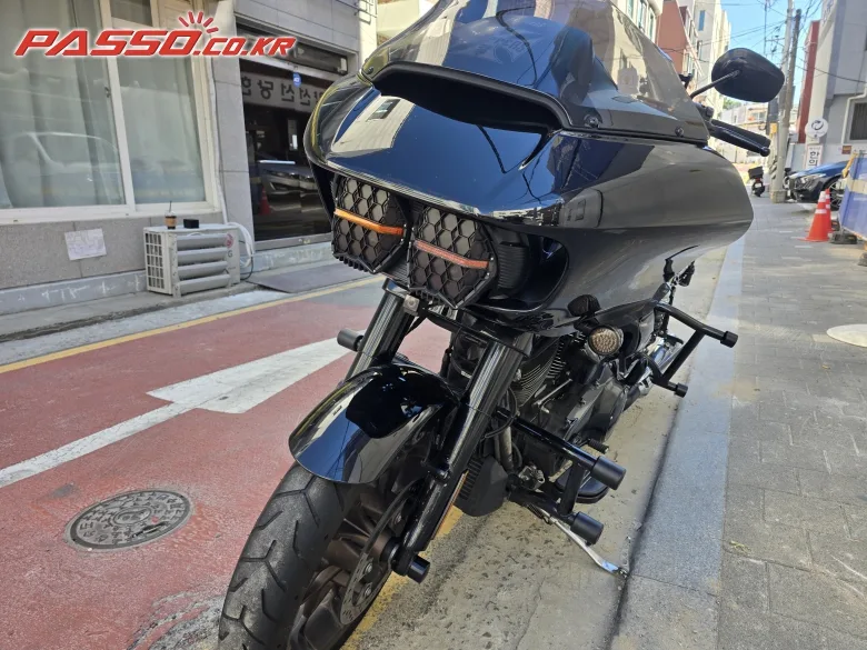 할리데이비슨 로드 글라이드 ST 2022 블랙 사진 6