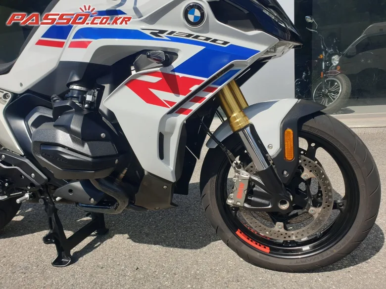BMW R 1300 RS 2026 화이트 사진 6
