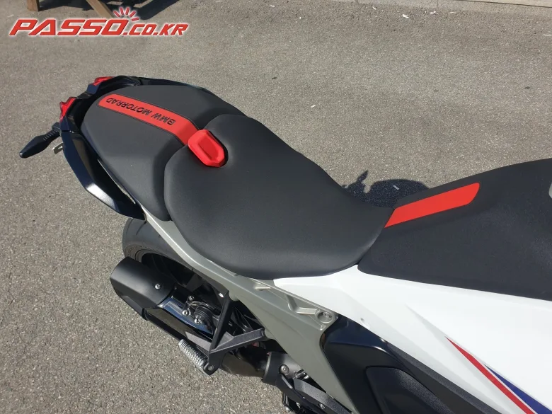 BMW R 1300 RS 2026 화이트 사진 8
