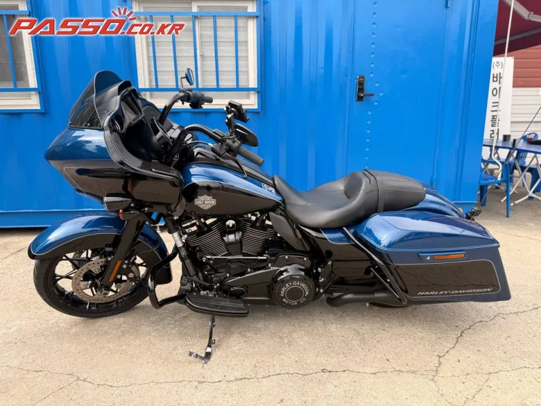 할리데이비슨 CVO 로드 글라이드 ST 2022 블루 사진 2