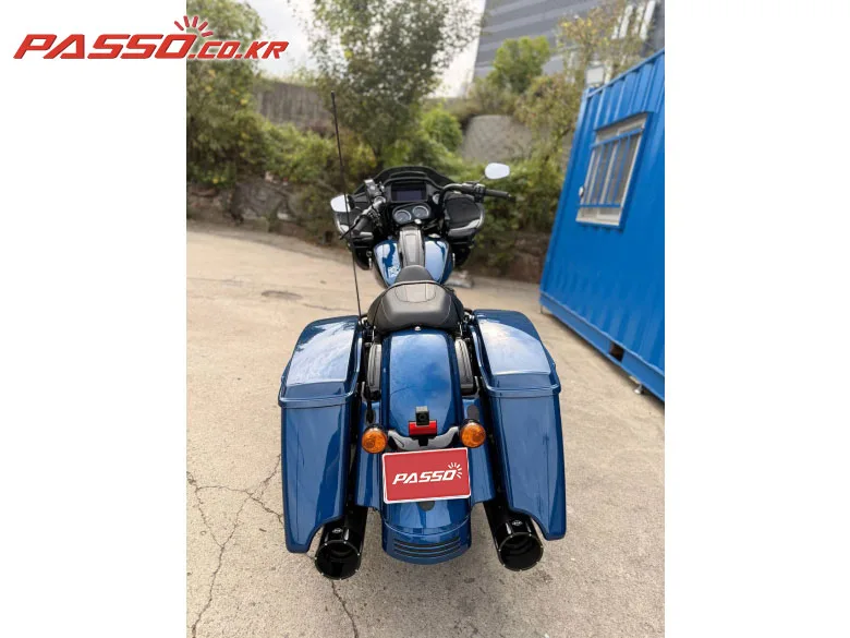 할리데이비슨 CVO 로드 글라이드 ST 2022 블루 사진 3