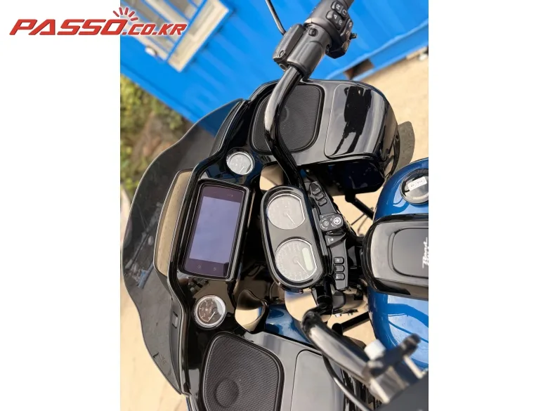 할리데이비슨 CVO 로드 글라이드 ST 2022 블루 사진 4