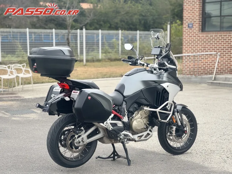 두카티 멀티스트라다 V4 S 2021 화이트 사진 7