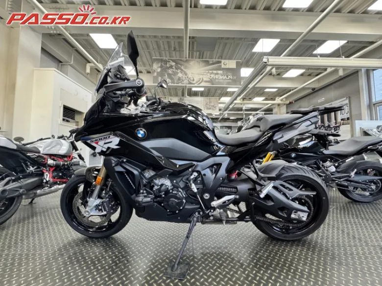 BMW S 1000 XR 2025 블랙 사진 2