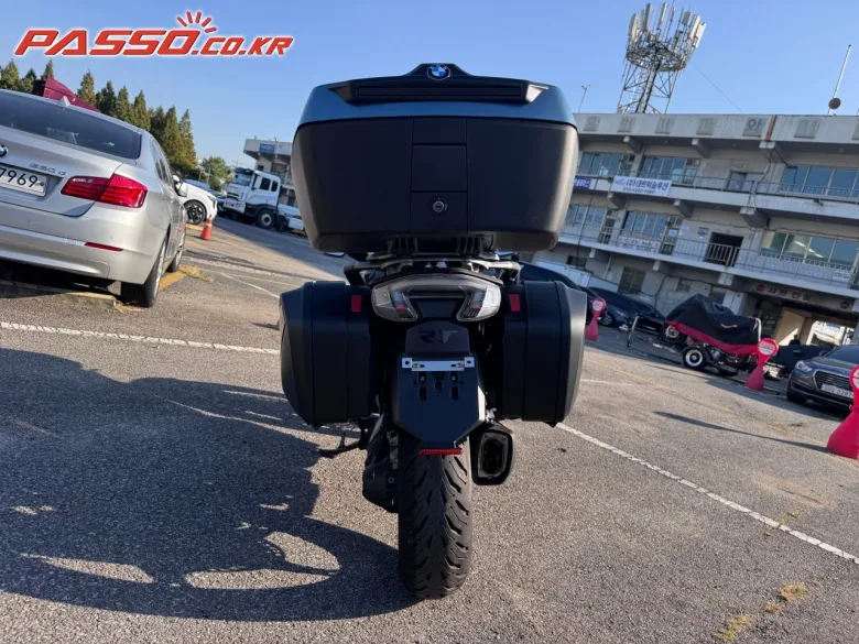 BMW R 1300 RT 2026 건메탈 사진 5
