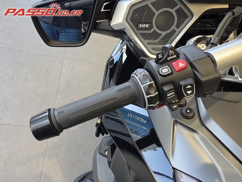BMW R 1300 RT 2025 블랙 사진 8