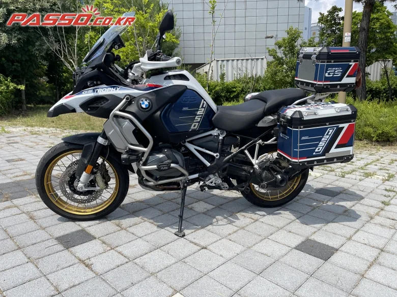 BMW R 1250 GS 어드벤처 2023 네이비 사진 2