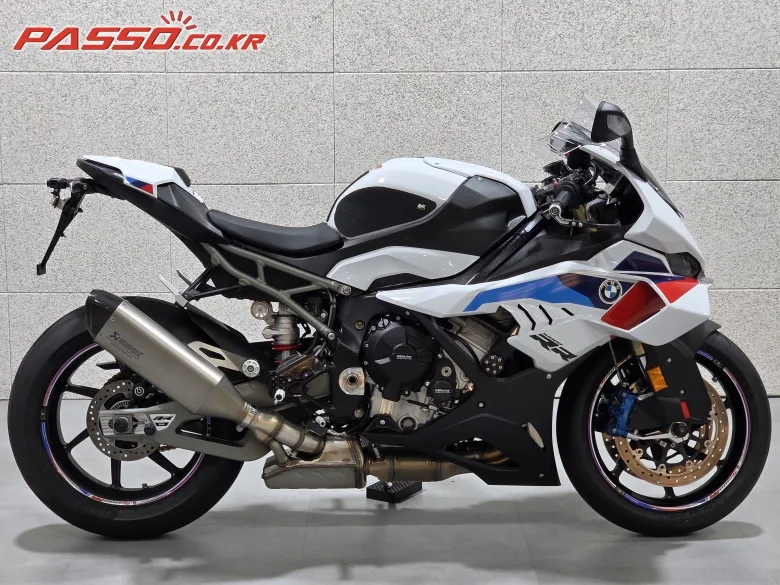 BMW S 1000 RR 2026 화이트 사진 1