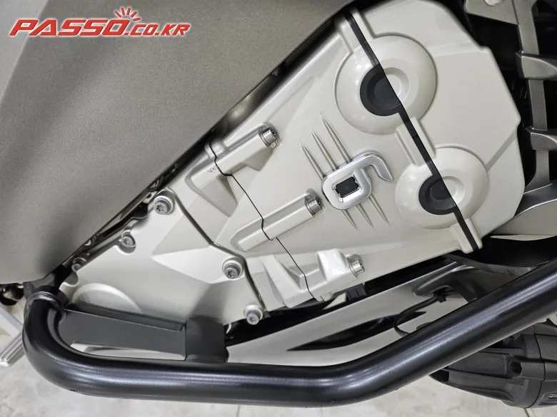 BMW K 1600 GTL 2022 블랙 사진 5