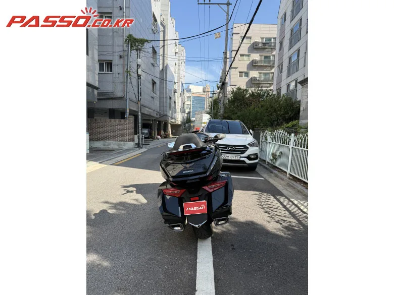 혼다 골드윙 1800 2018 블랙 사진 3