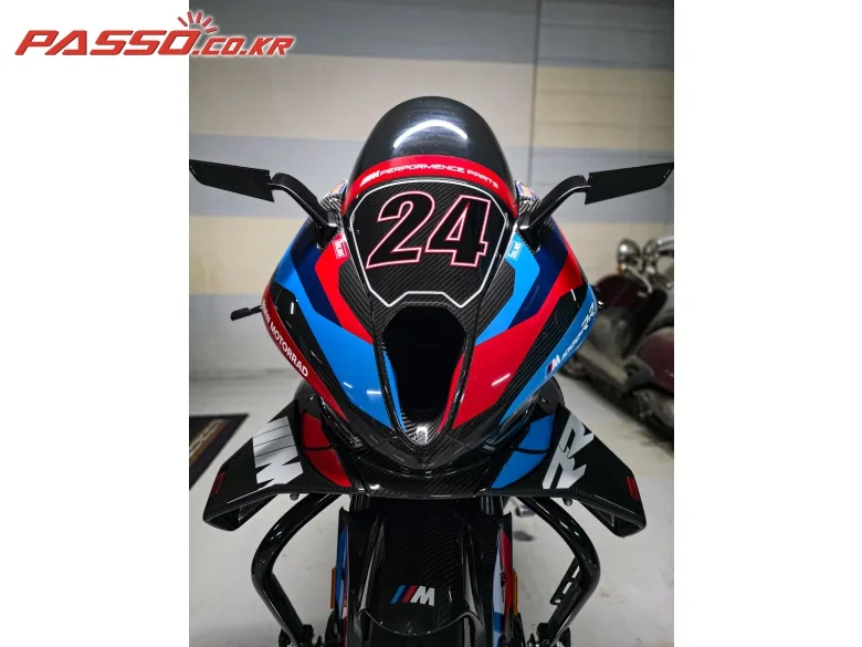 BMW M 1000 RR 2023 블랙 사진 7
