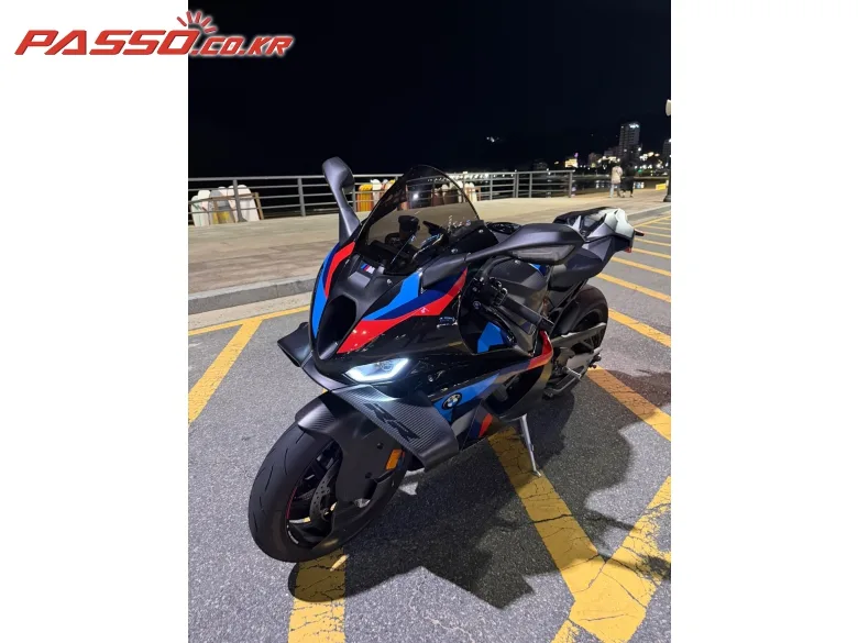 BMW M 1000 RR 2025 네이비 사진 4