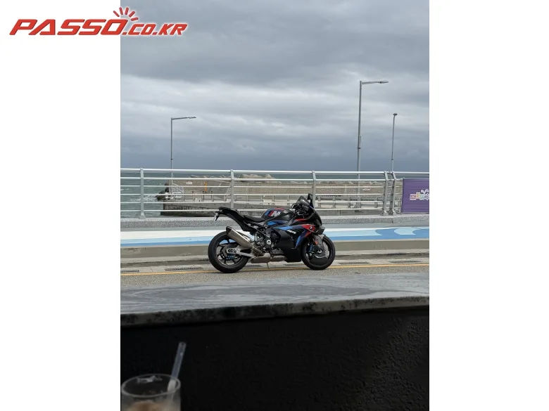 BMW M 1000 RR 2025 네이비 사진 8