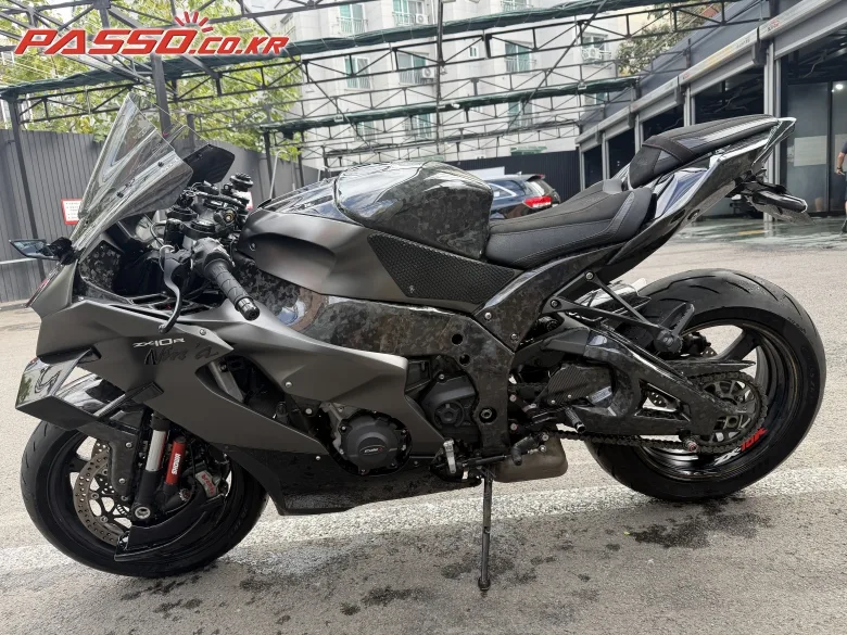가와사키 닌자 10 R ABS 2023 블랙 사진 2