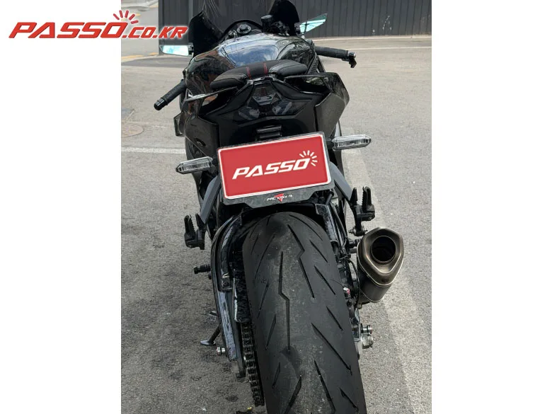 가와사키 닌자 10 R ABS 2023 블랙 사진 3
