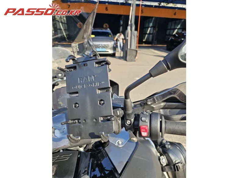 BMW R 1250 GS 어드벤처 2023 건메탈 사진 4