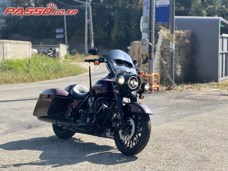 할리데이비슨 로드킹 스페셜 2019 블랙 사진 6