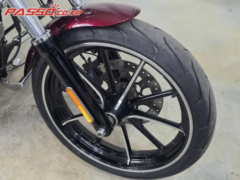 할리데이비슨 브레이크아웃 2015 버건디 사진 6
